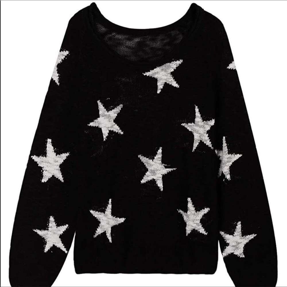 Slouchy black & white star thin sweater. Size L